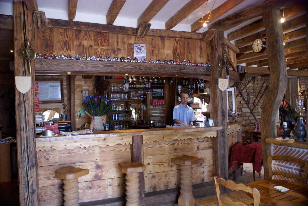 Le Relais De L'Abbaye Hotel Tournus Bagian luar foto