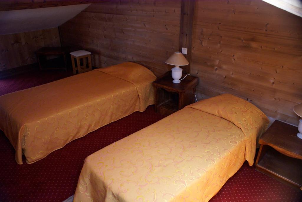 Le Relais De L'Abbaye Hotel Tournus Bagian luar foto